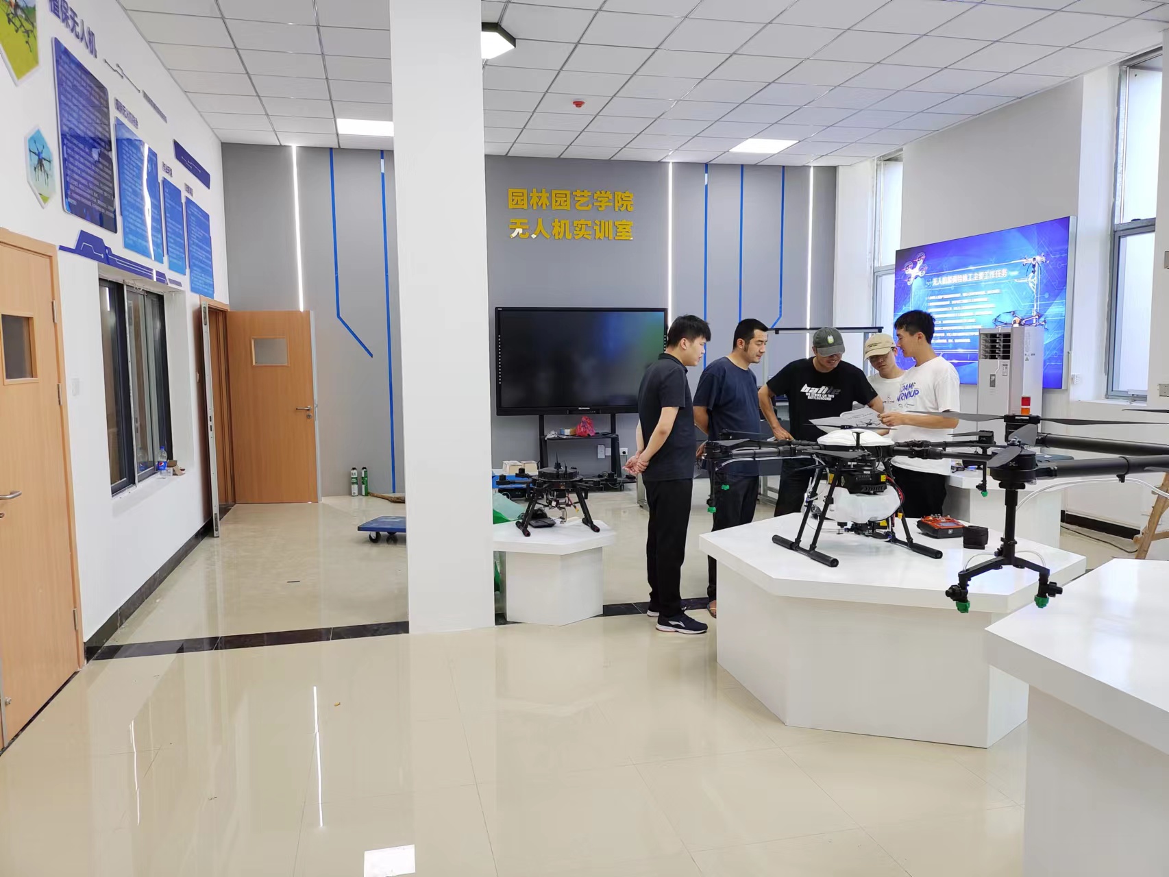 园林园艺学院.jpg